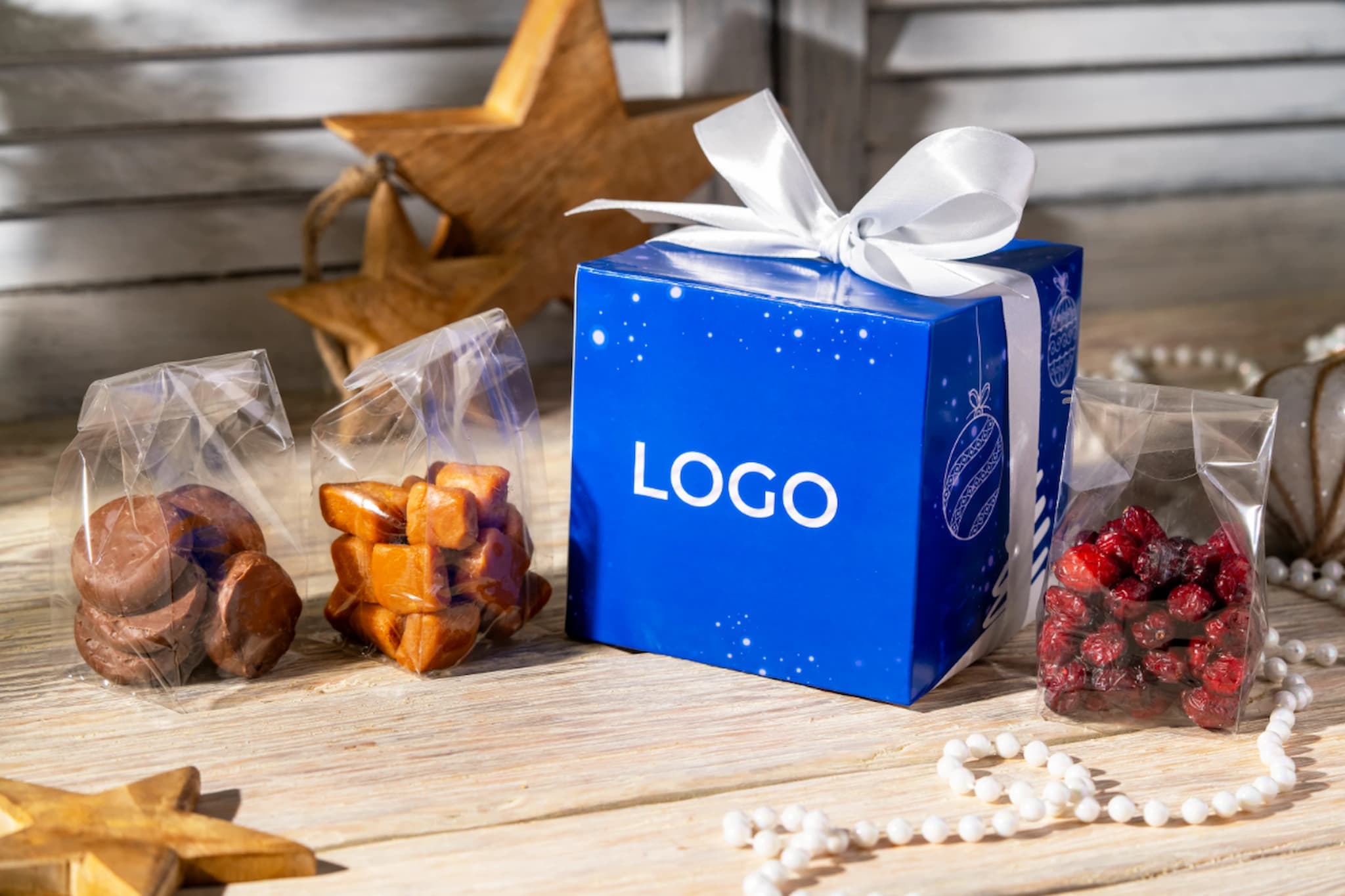 Logoga karp kuubik paelaga