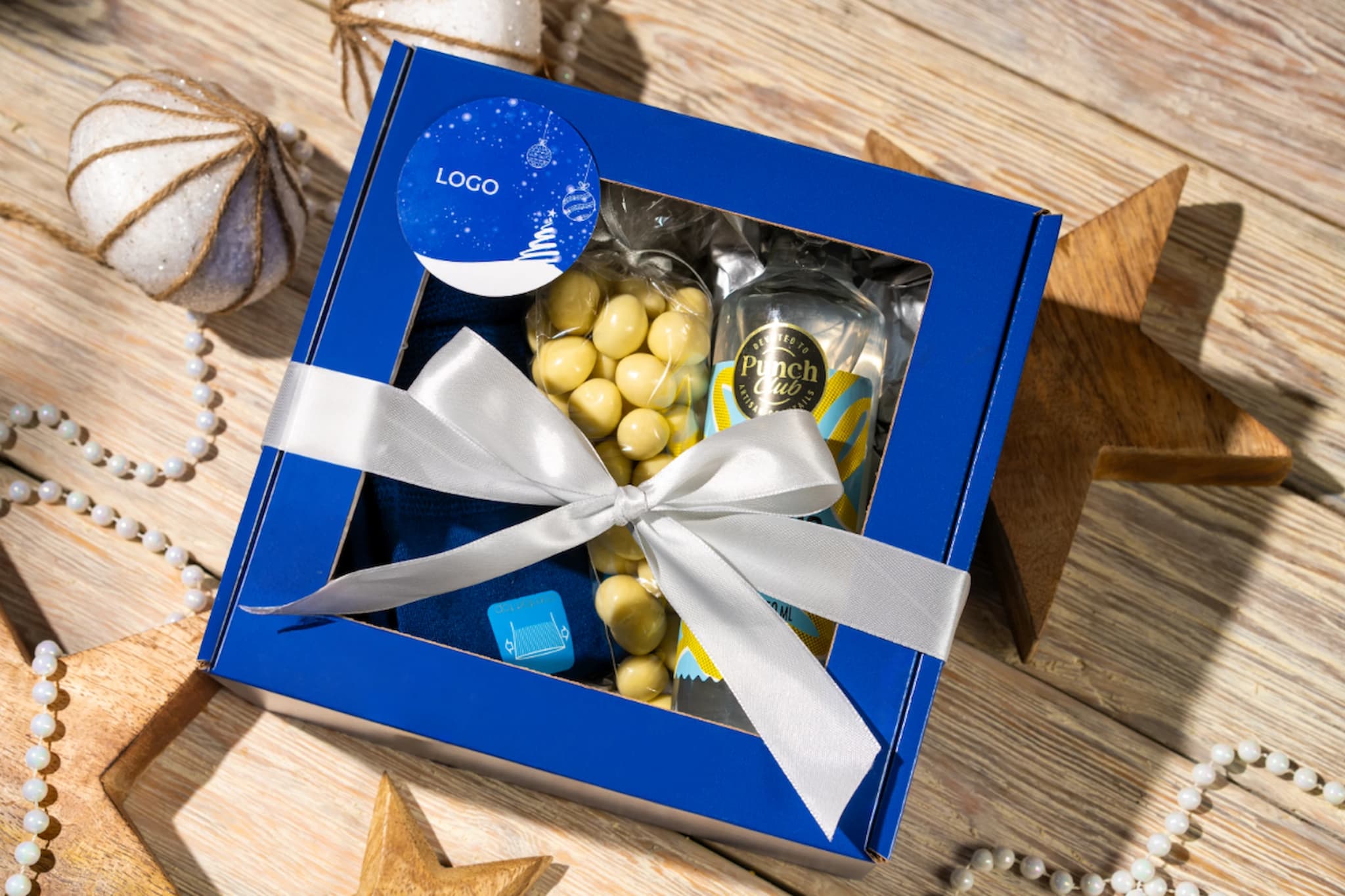 Punchi sokid härradele